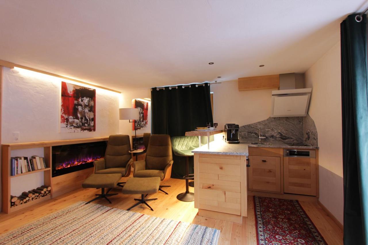 Haus Am Rain Bed & Breakfast Partenen Exterior photo