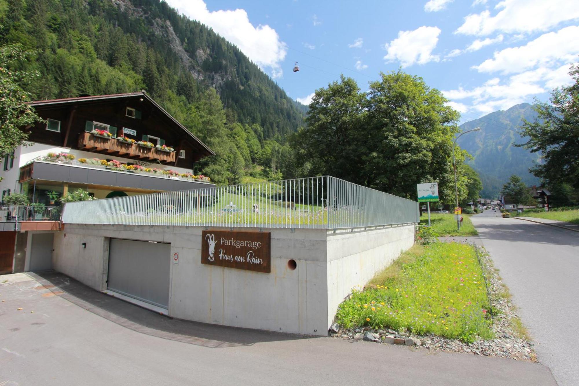 Haus Am Rain Bed & Breakfast Partenen Exterior photo