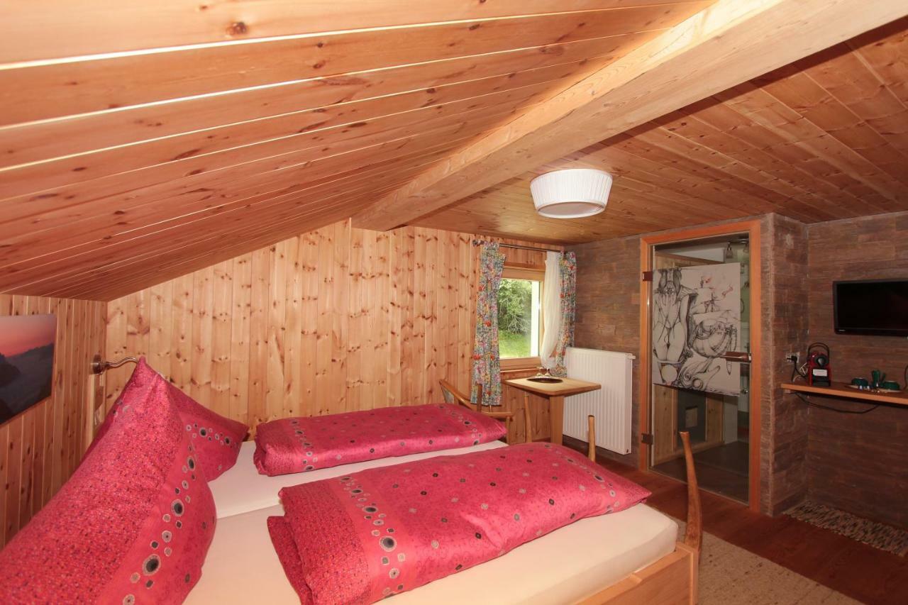 Haus Am Rain Bed & Breakfast Partenen Exterior photo